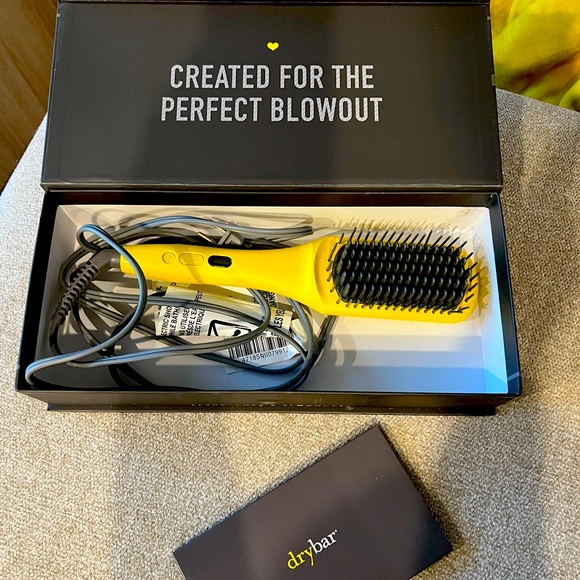 Curly Hair Drybar Brush Crush Review Brand New Drybar Brush Crush